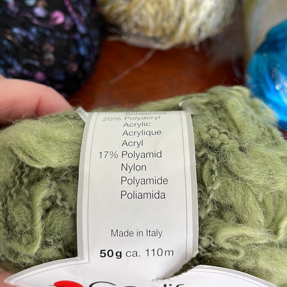Yarn Bundle - Picture 3 of 6